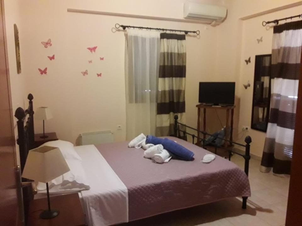 Kelly'S Villa In Stoupa Neokhorion  エクステリア 写真